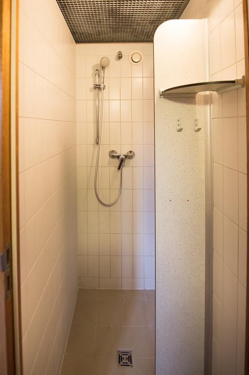 Auberge De Jeunesse De Mons Bagian luar foto