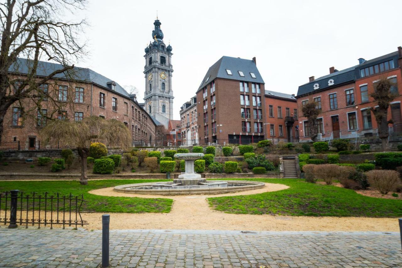 Auberge De Jeunesse De Mons Bagian luar foto