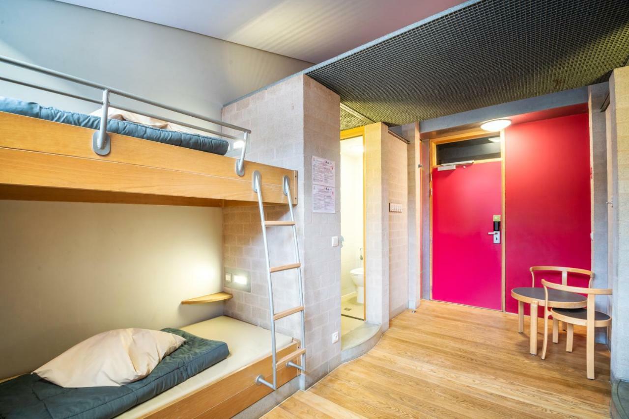 Auberge De Jeunesse De Mons Bagian luar foto